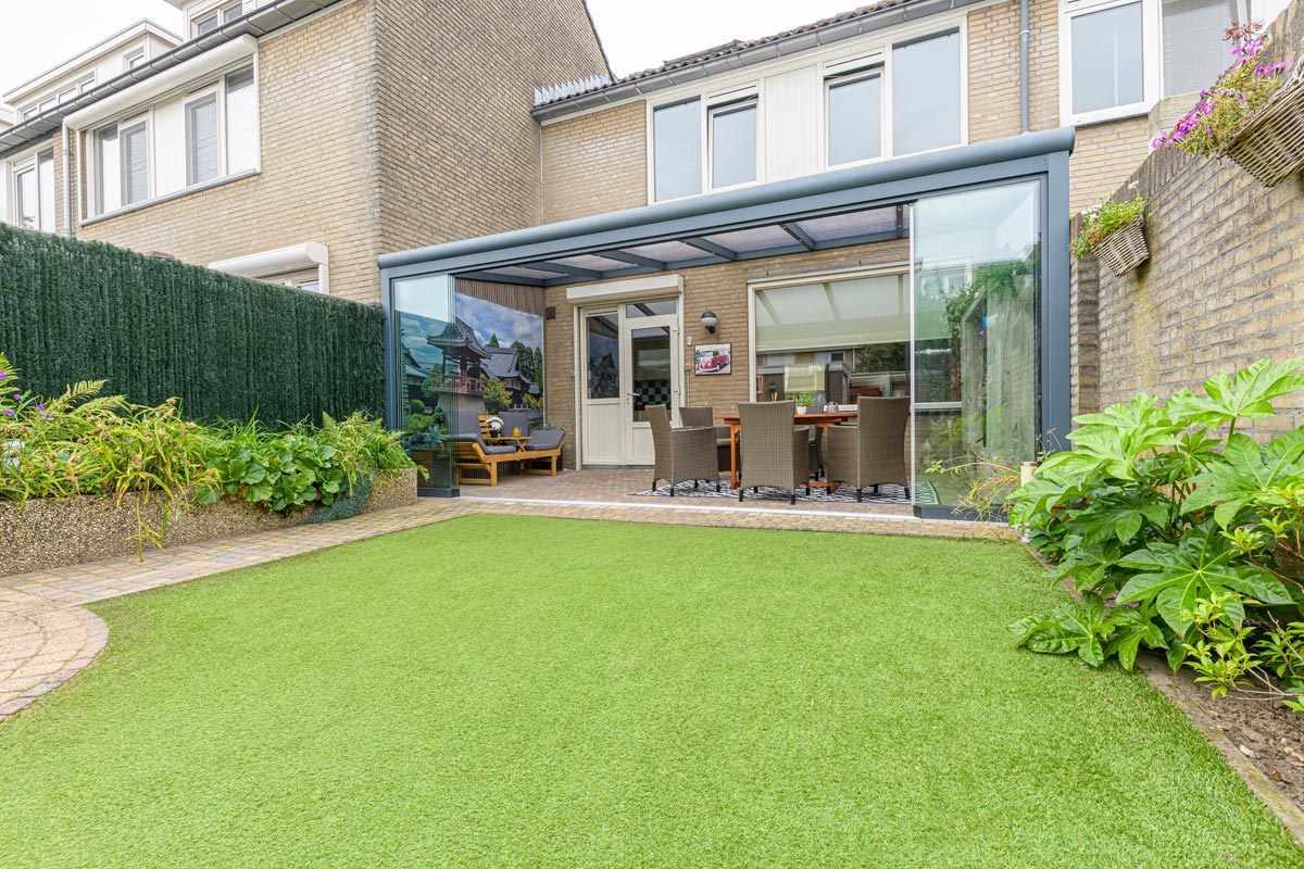 profiline-tuinkamer-polycarbonaat-dak-in-goirle-04_project2024_outdoorpleasure-1