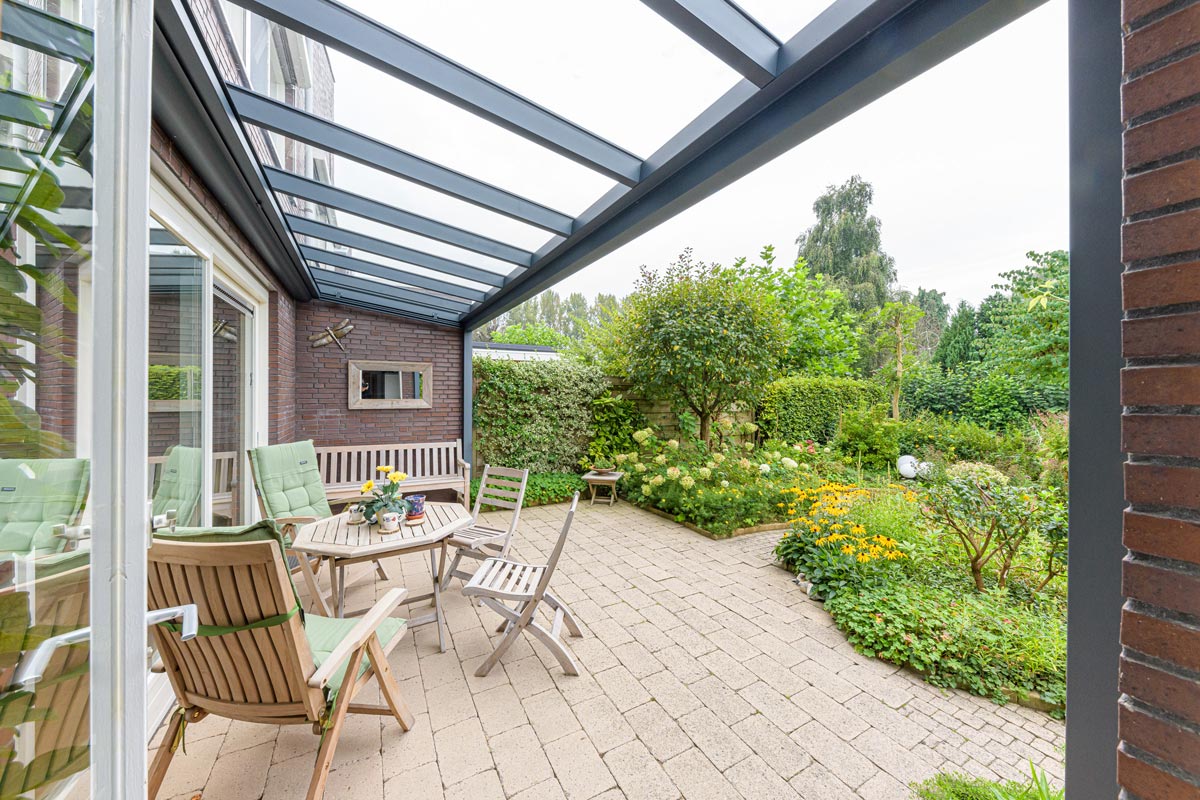 profiline-veranda-glasdak-onderdakzonwering-03-project2024-outdoorpleasure